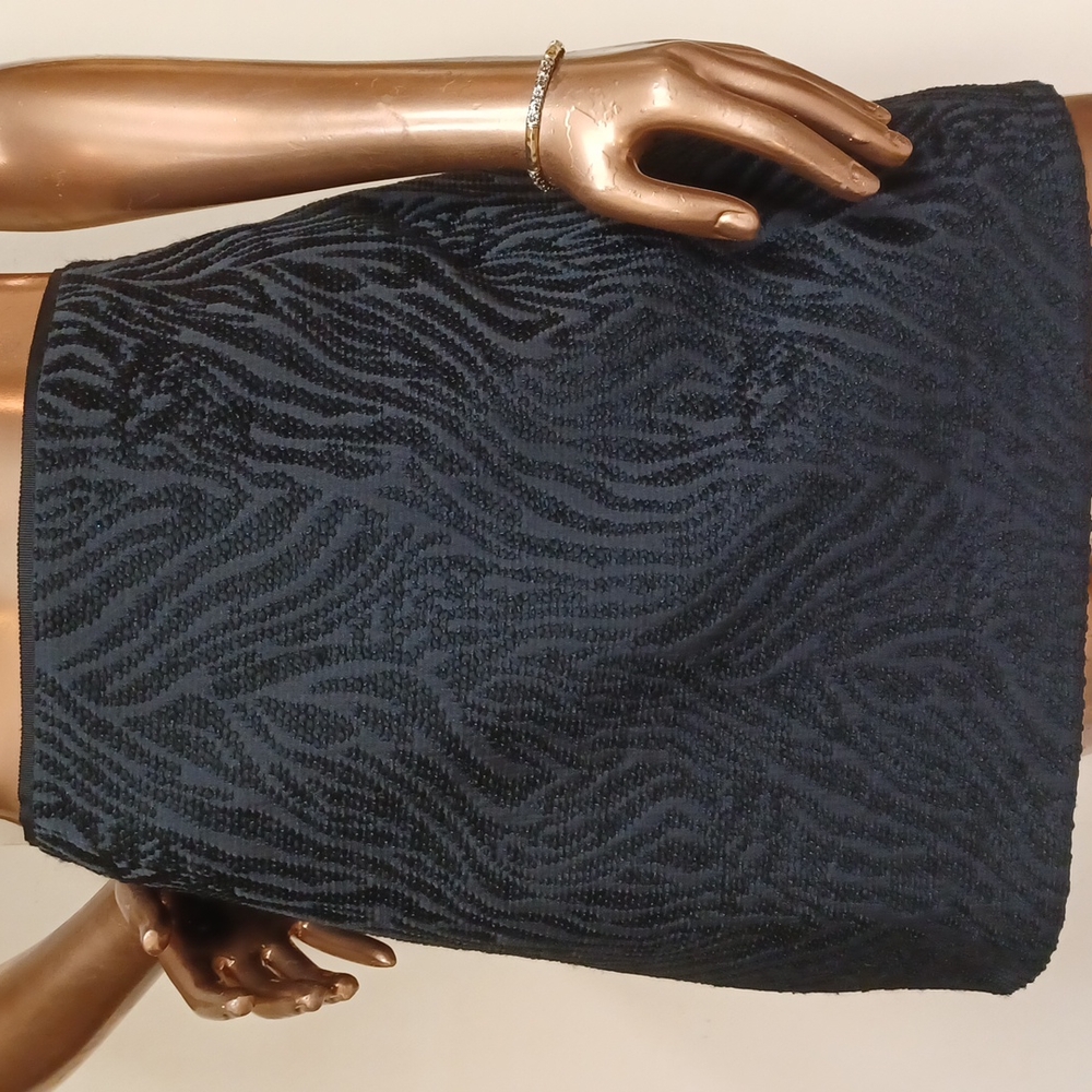 Elie Tahari Zebra Textured High/Low Mini Skirt